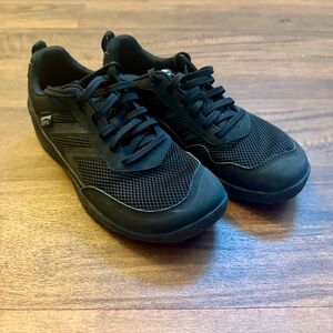 Lems Primal Pursuit Black